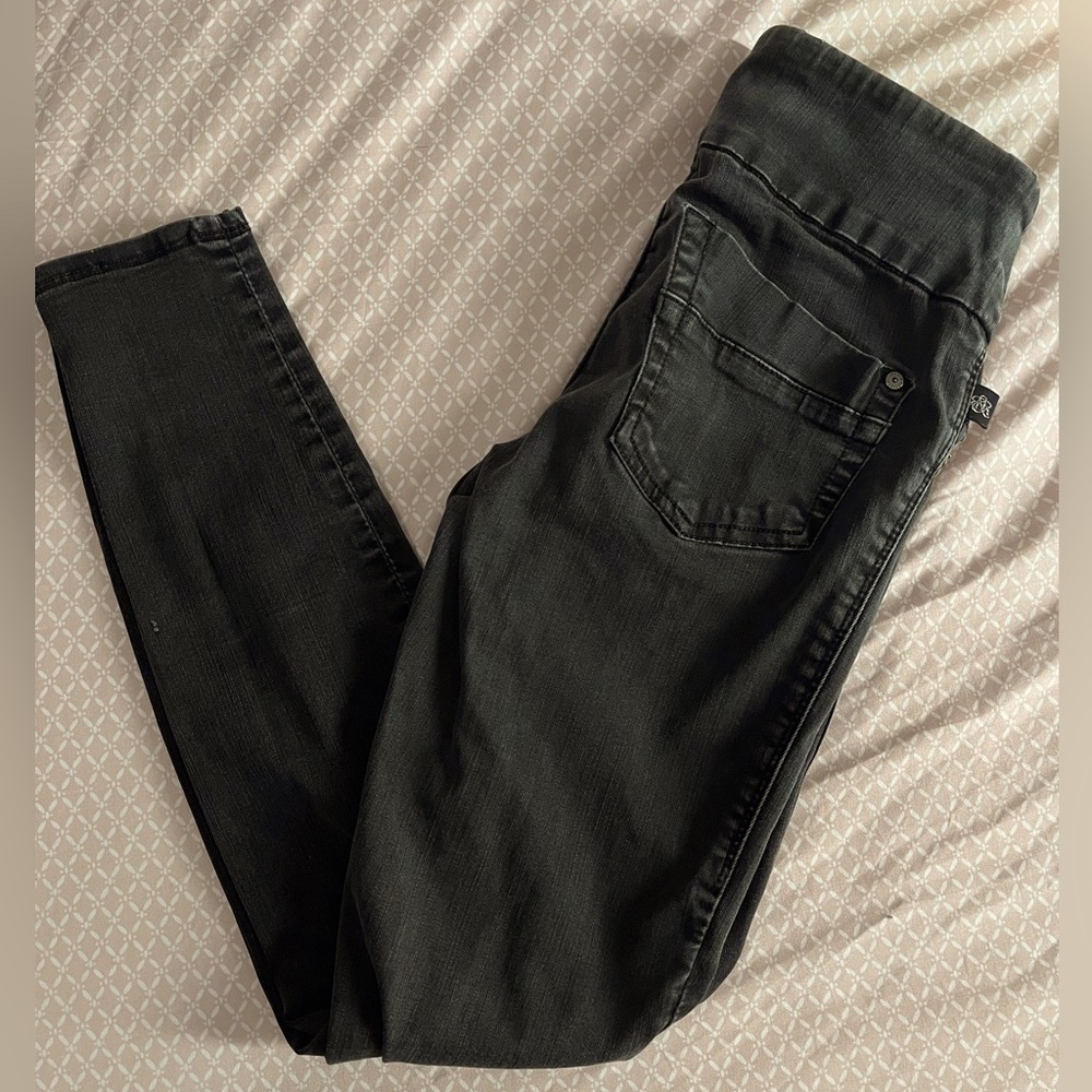 Rock & Republic Skinny Jeans